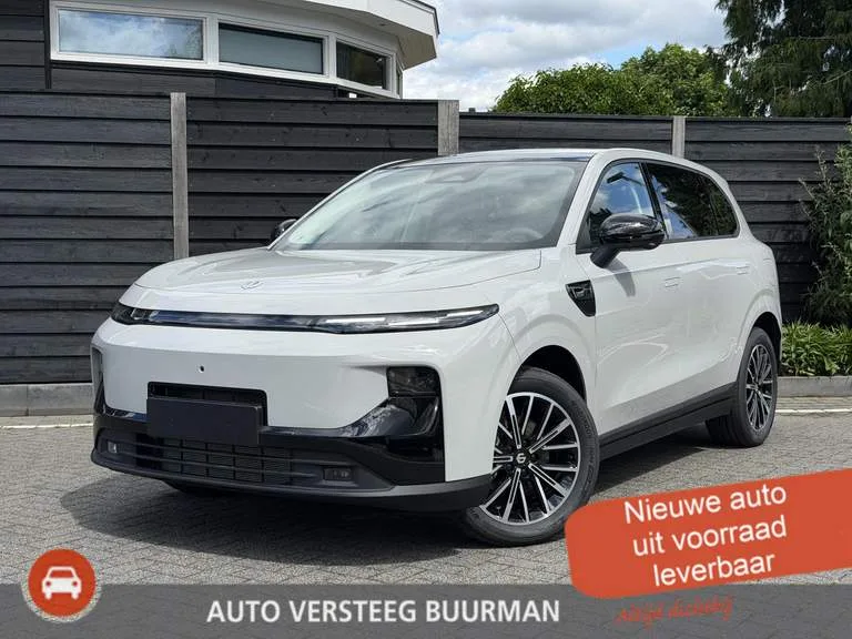 Leapmotor B10 (2026) — foto 1