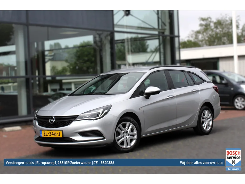 Opel Astra Sports Tourer (2017) — foto 1