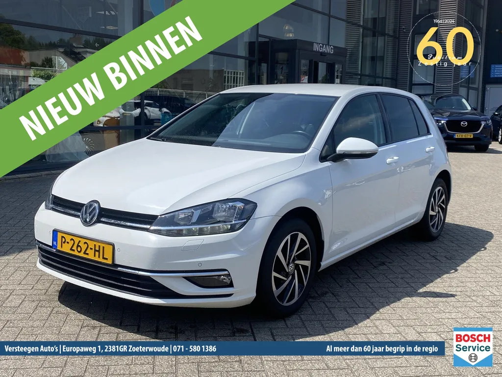 Volkswagen Golf (2019) — foto 1