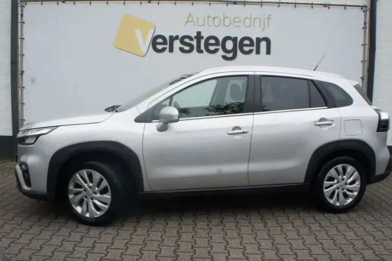 Suzuki S-Cross (2024)