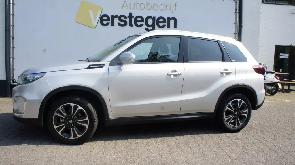 Suzuki Vitara (2024) — foto 1