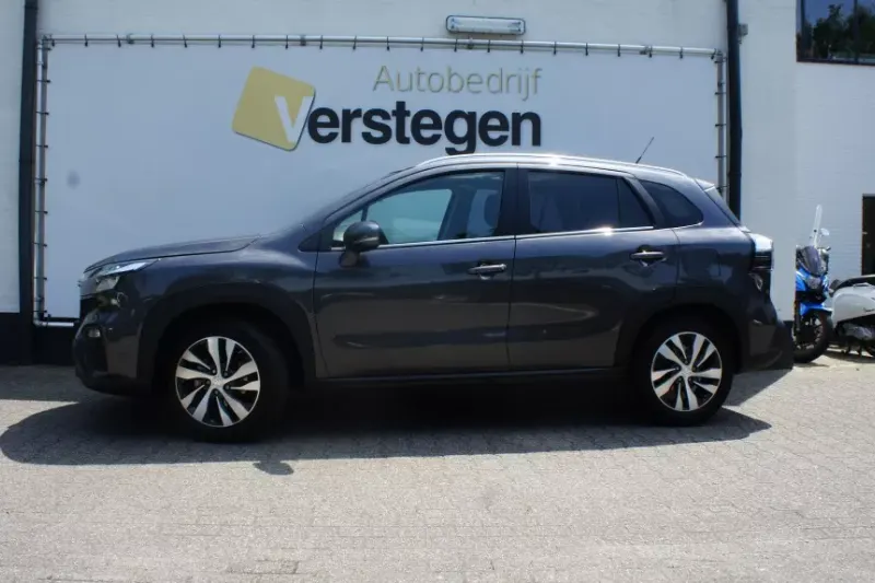 Suzuki S-Cross (2024)