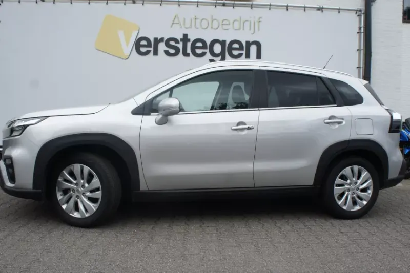 Suzuki S-Cross (2024)
