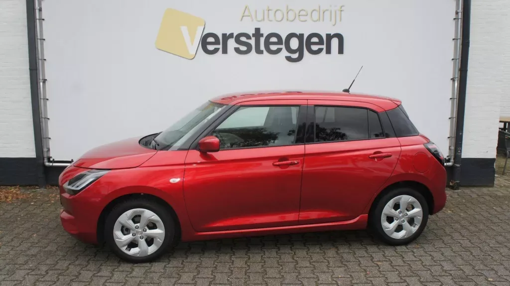 Suzuki Swift (2025) — foto 1