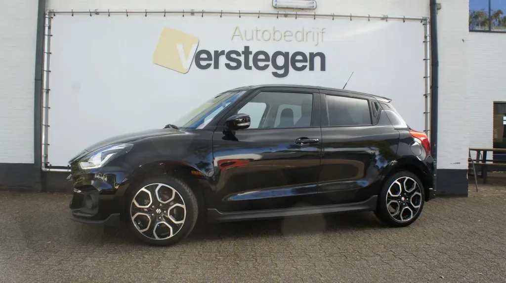 Suzuki Swift (2022) — foto 1