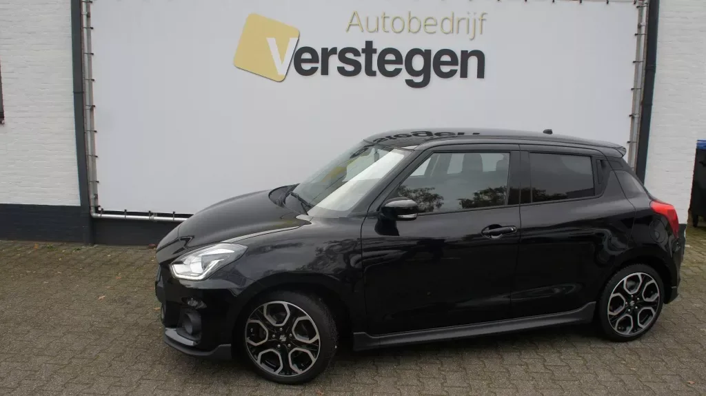 Suzuki Swift (2022) — foto 1