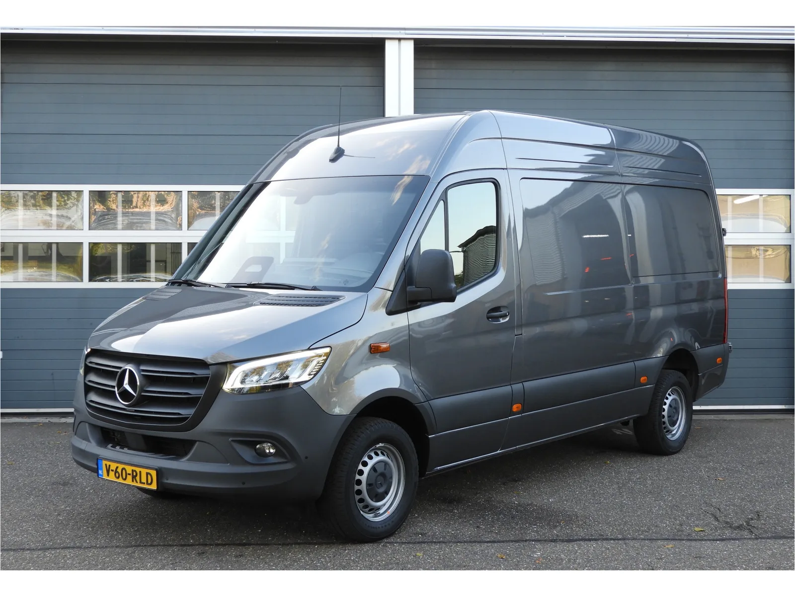 Mercedes-Benz Sprinter (2024) — foto 1
