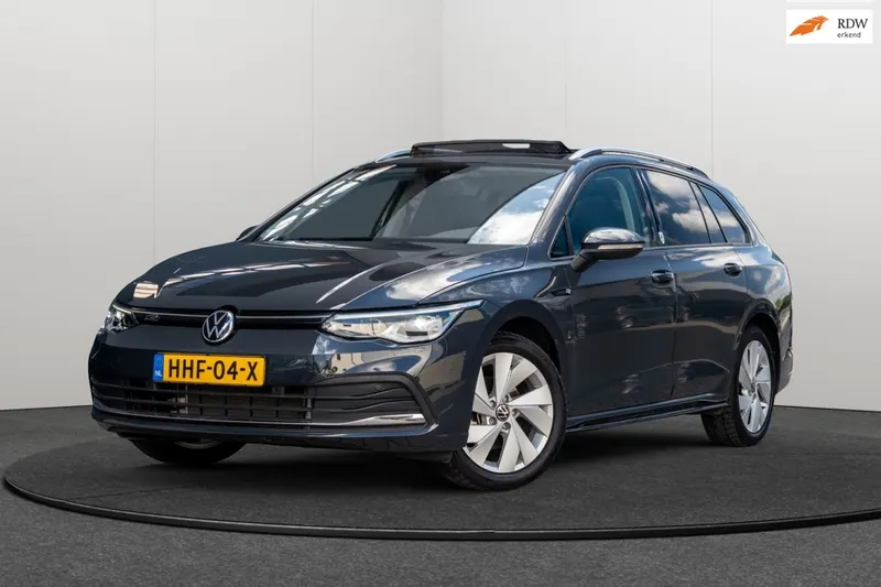 Volkswagen Golf (2022)