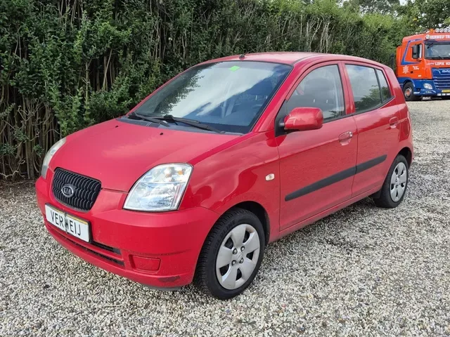 Kia Picanto (2007) — foto 1