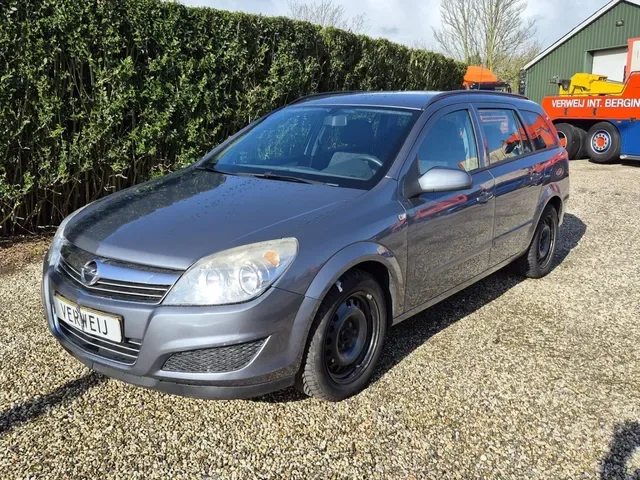 Opel Astra (2007) — foto 1