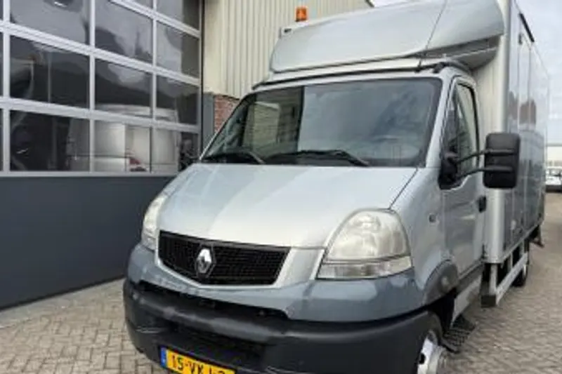 Renault Mascott (2007)