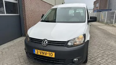 Volkswagen Caddy (2011) — foto 1