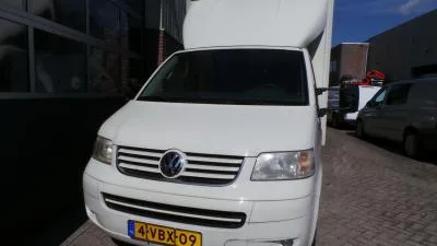 Volkswagen Transporter (2009) — foto 1