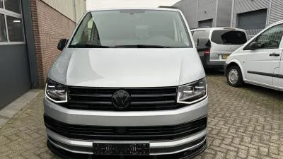 Volkswagen Transporter (2018) — foto 1
