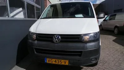 Volkswagen Transporter (2014) — foto 1
