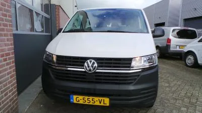 Volkswagen Transporter (2019) — foto 1