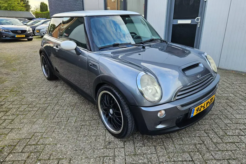 MINI Cooper S (2003)