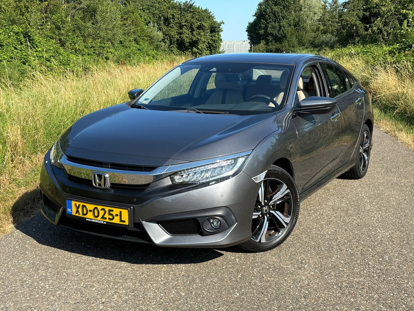 Honda Civic (2019) — foto 1