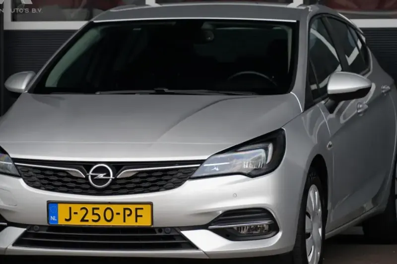 Opel Astra (2020)