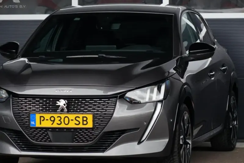 Peugeot 208 (2022)