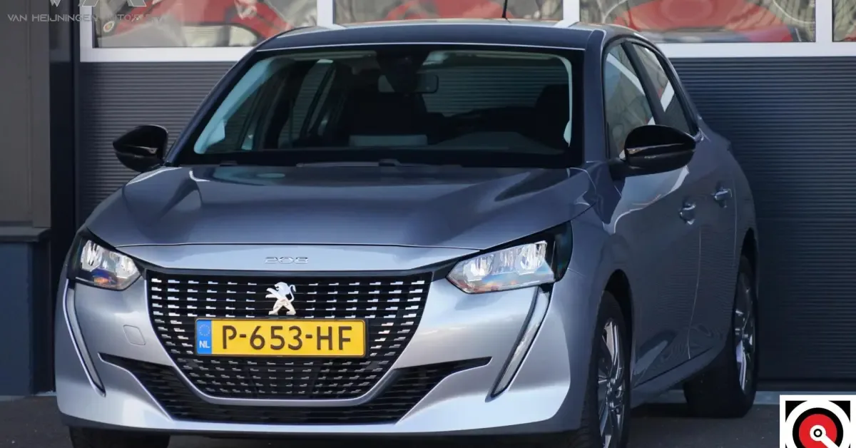 Peugeot 208 (2022) — foto 1