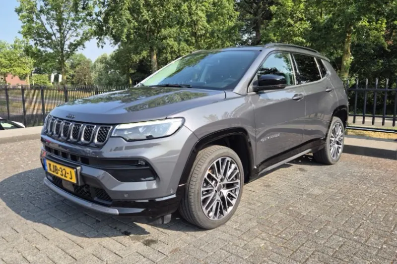 Jeep Compass (2025)