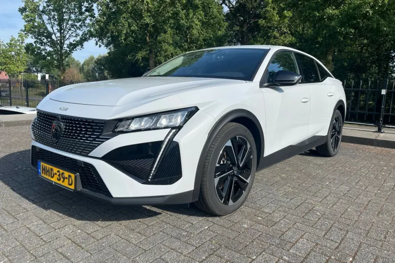 Peugeot 408 (2025)