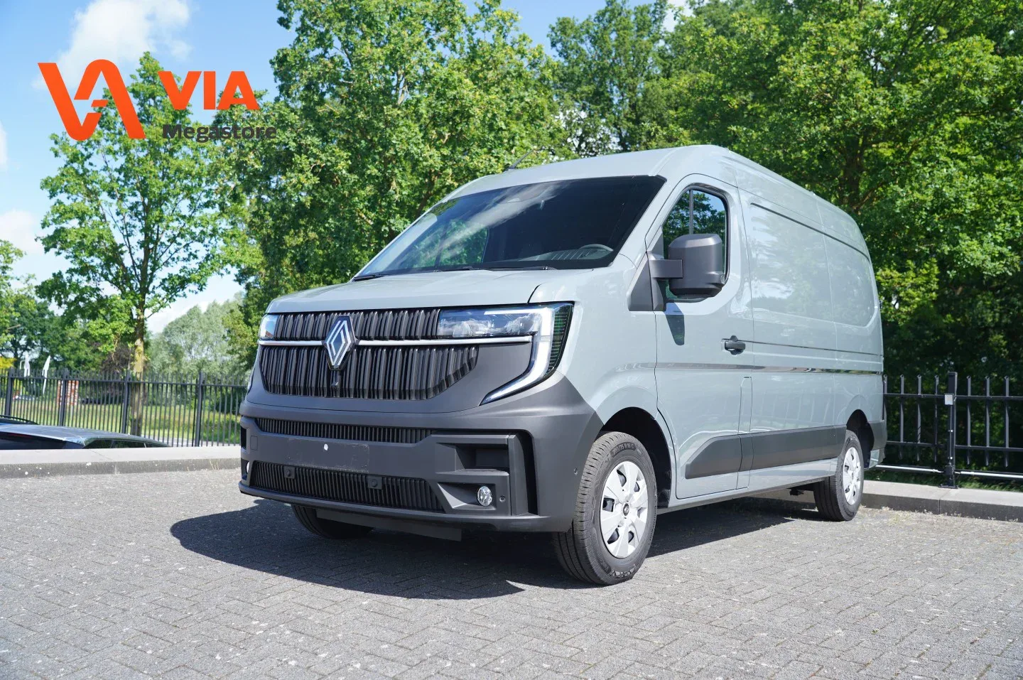 Renault Master (2024) — foto 1