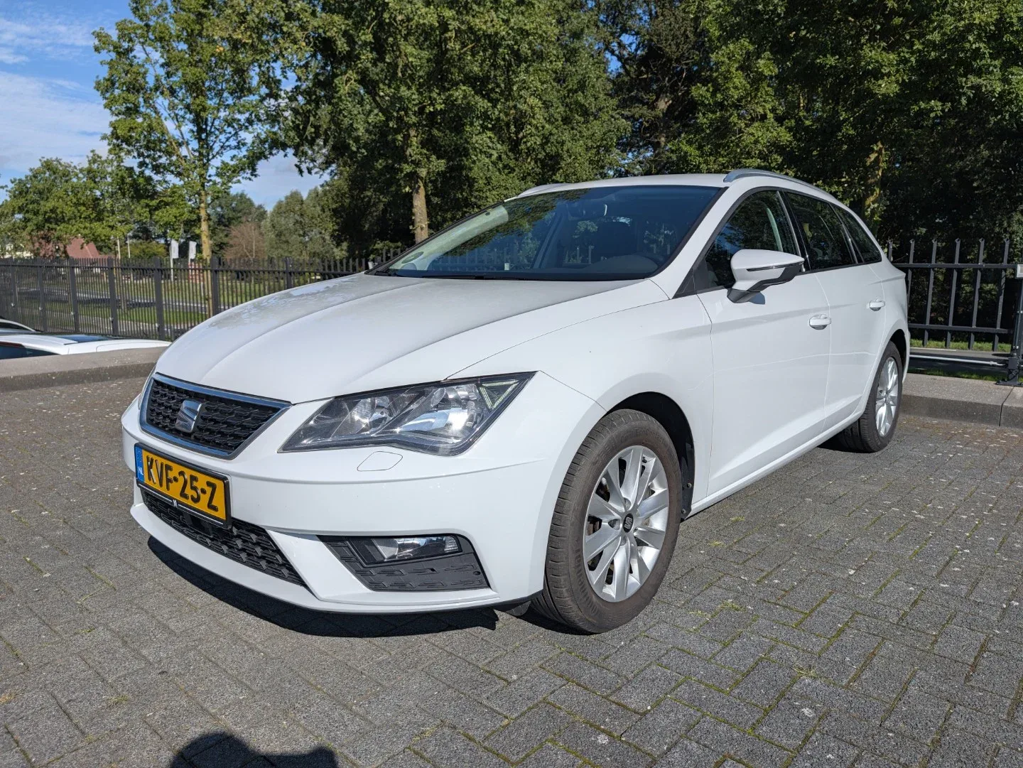 SEAT Leon (2019) — foto 1