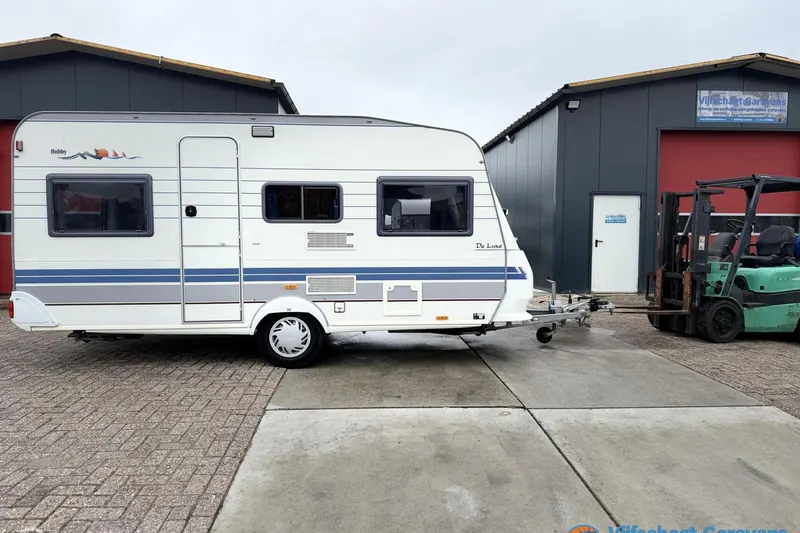 Hobby De Luxe (1997)