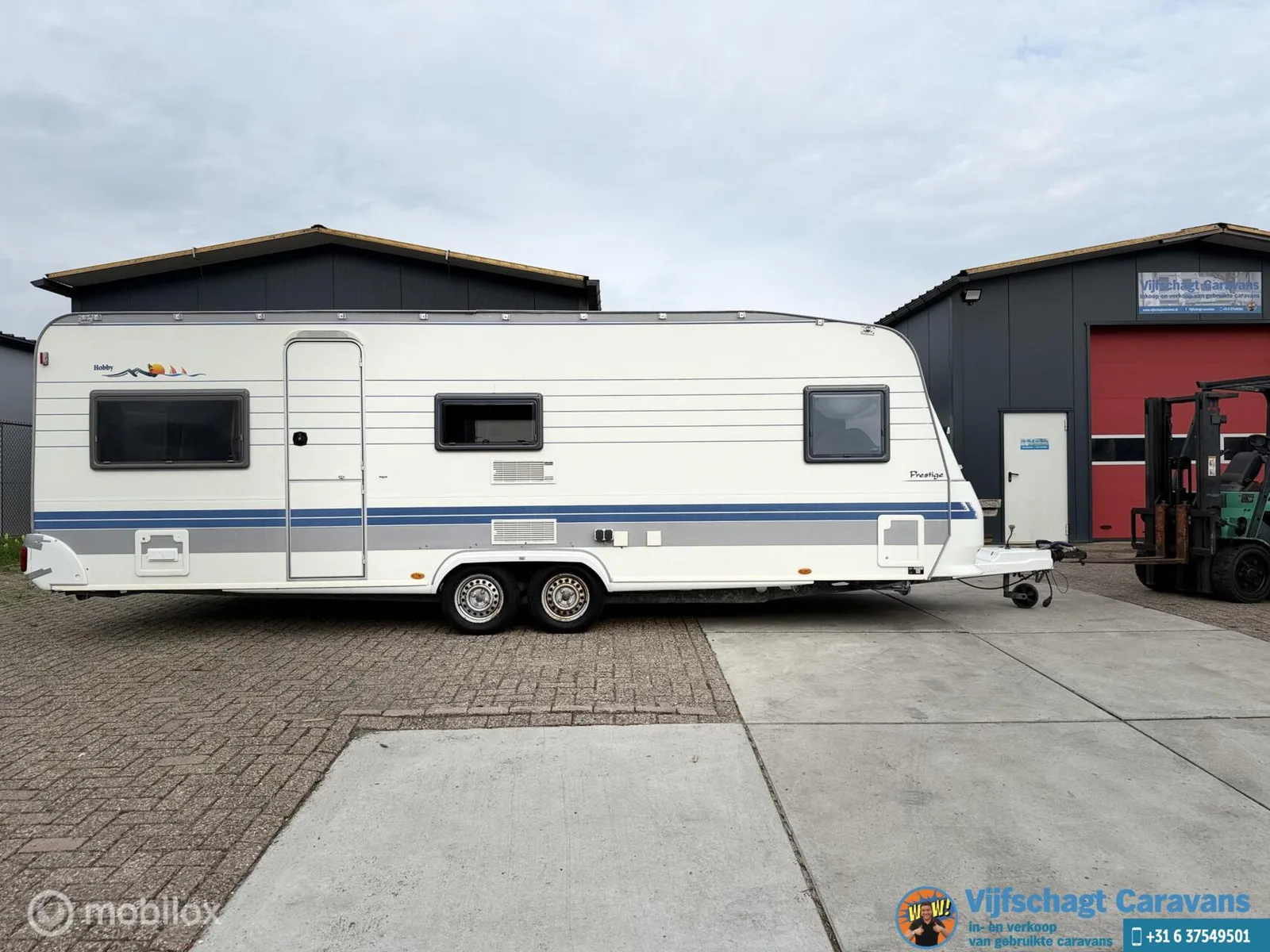 Hobby Prestige (2002) — foto 1