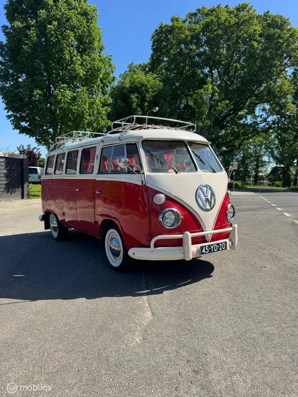 Volkswagen Transporter (1975) — foto 1
