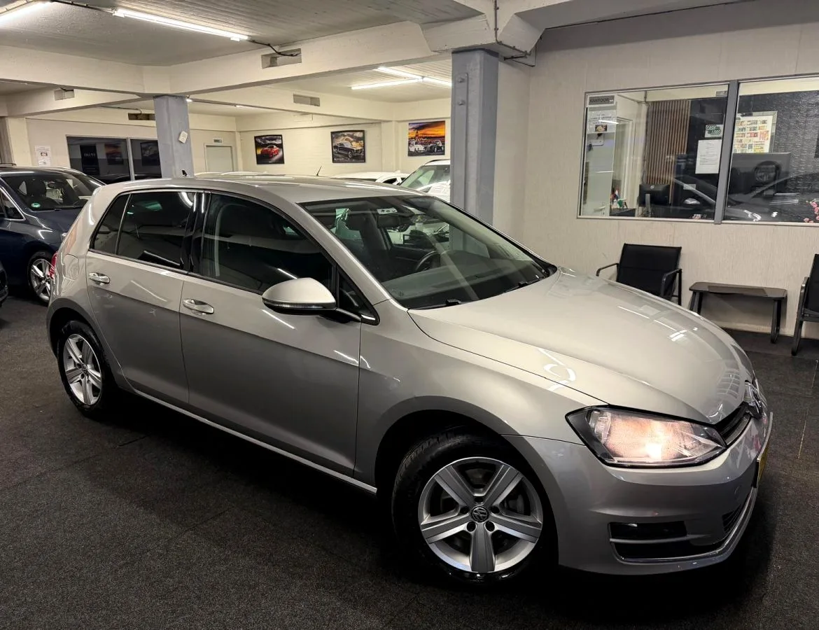 Volkswagen Golf (2013) — foto 1