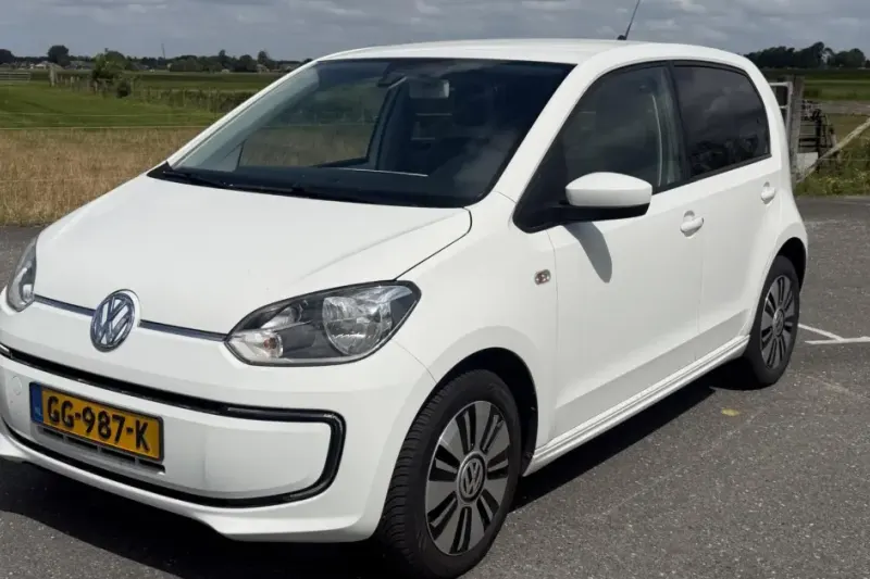 Volkswagen E-up! (2015)