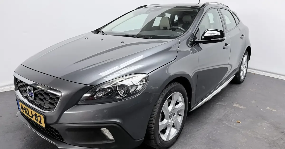Volvo V40 (2013) — foto 1
