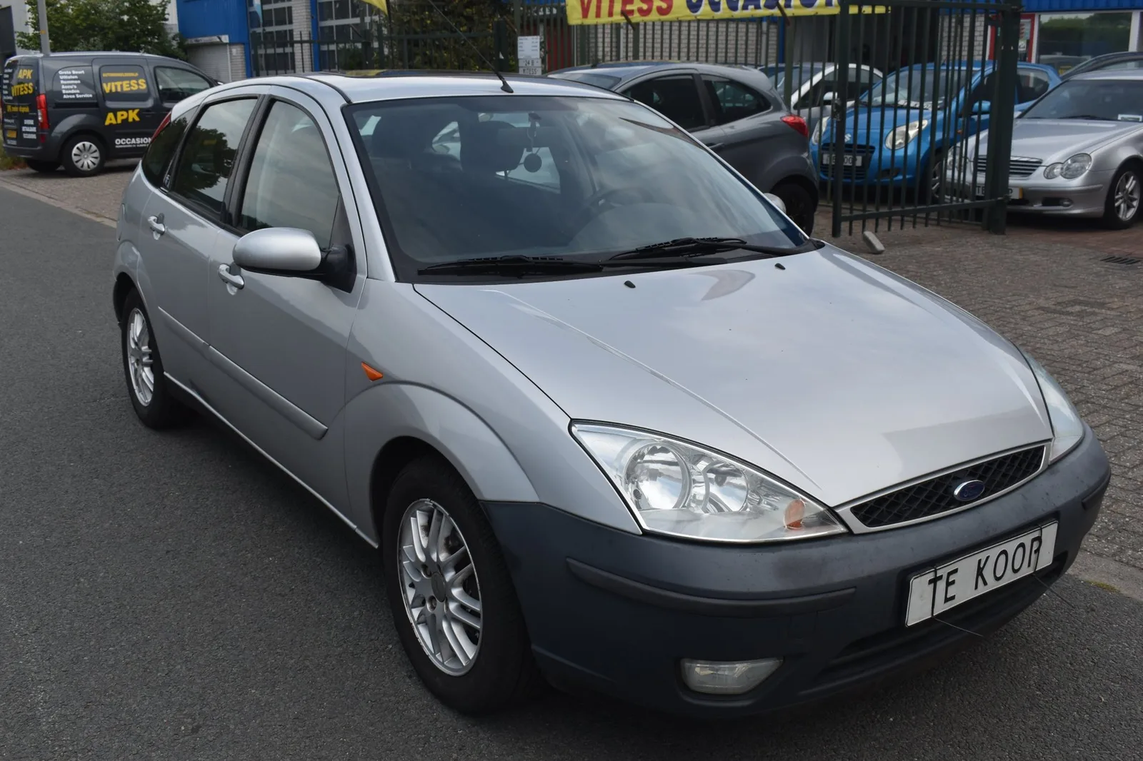Ford Focus (2003) — foto 1