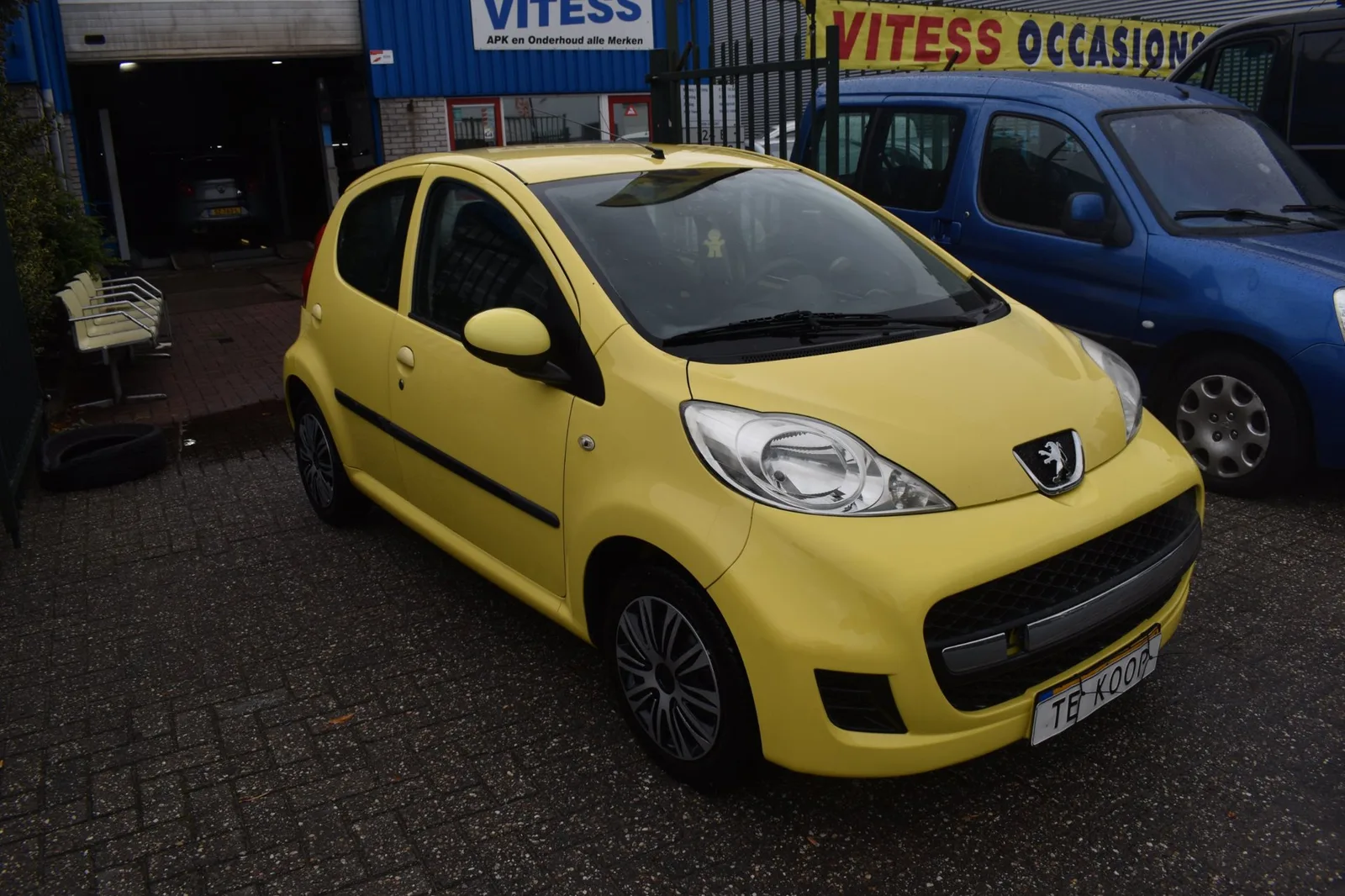 Peugeot 107 (2009) — foto 1