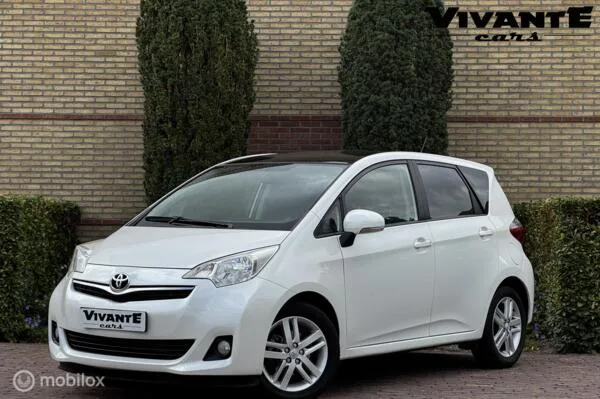 Toyota Verso-S (2019) — foto 1