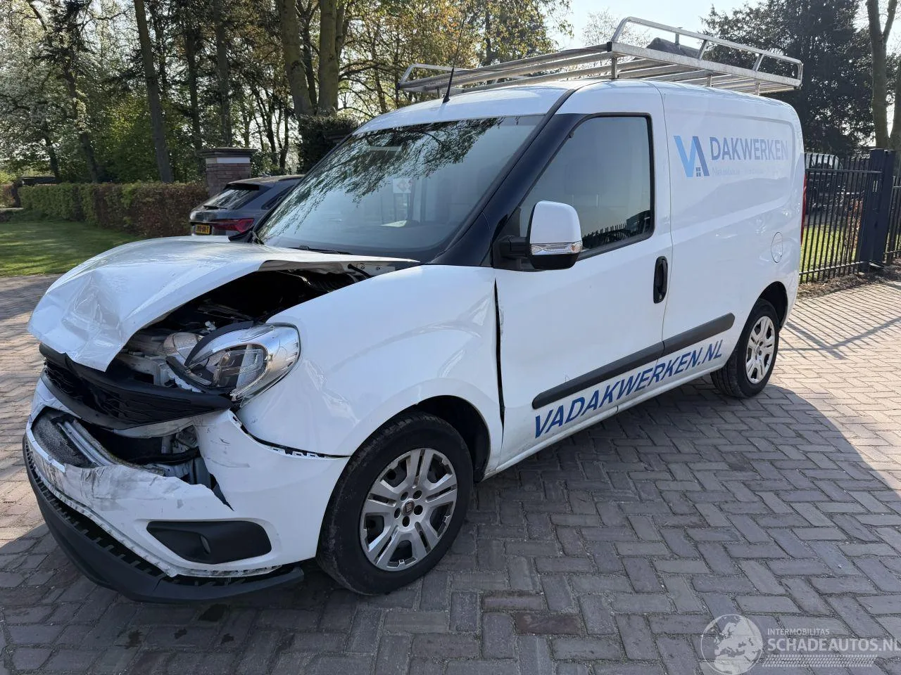 Fiat Doblò (2015) — foto 1