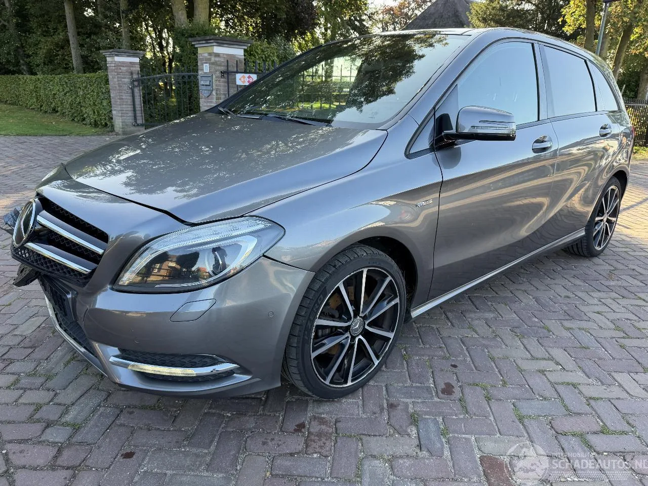 Mercedes-Benz B-Klasse (2012) — foto 1