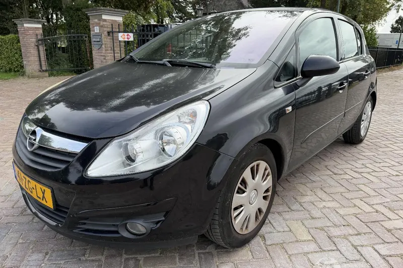 Opel Corsa (2008)
