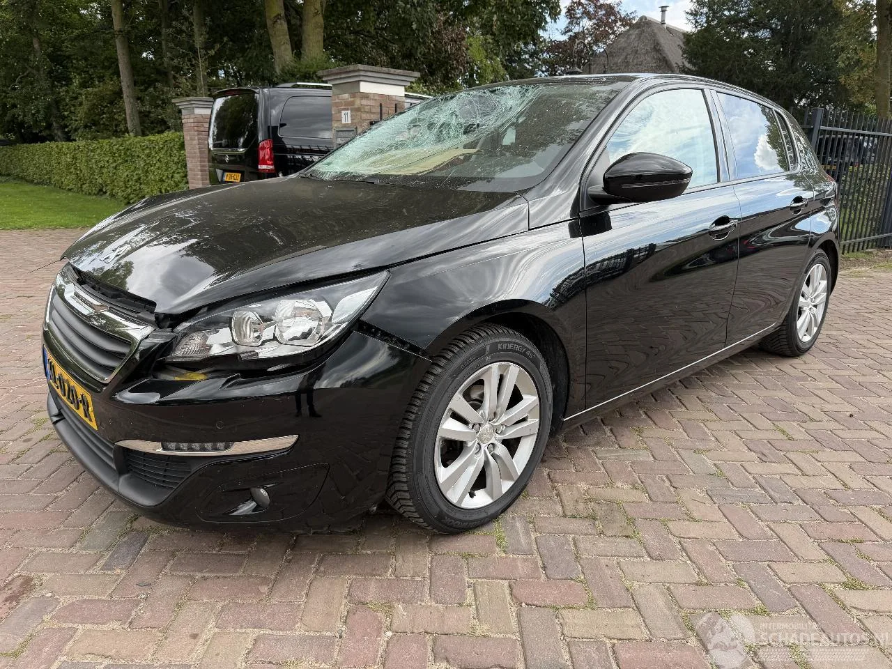 Peugeot 308 (2016) — foto 1