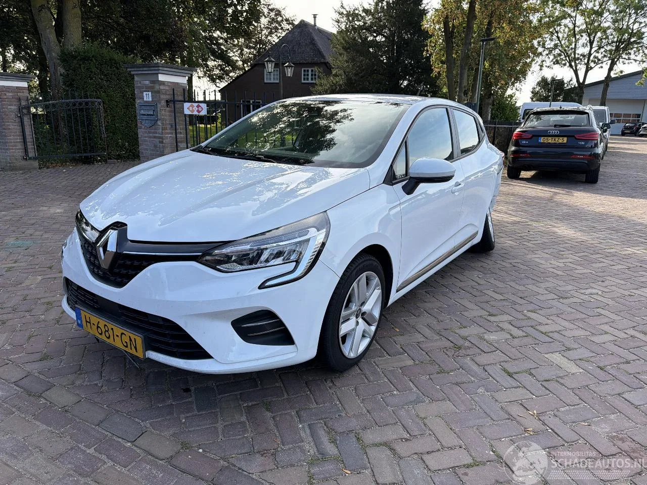 Renault Clio (2020) — foto 1