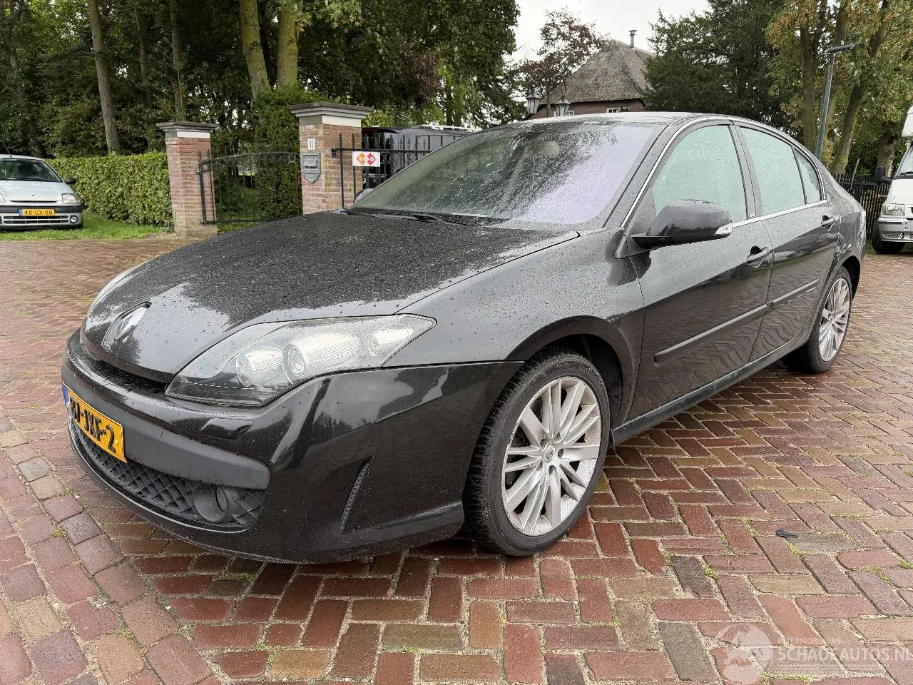 Renault Laguna (2009) — foto 1