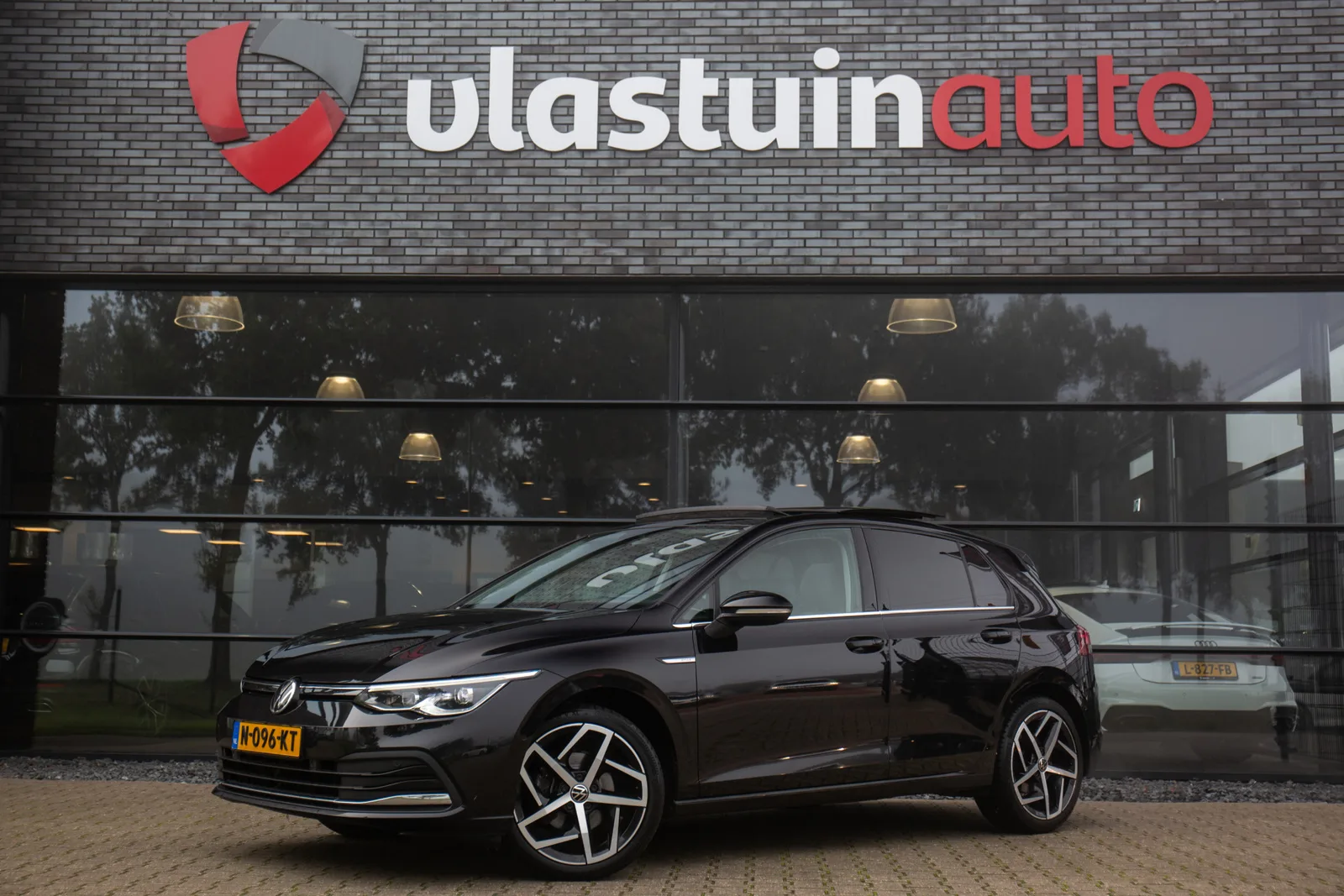 Volkswagen Golf (2020) — foto 1
