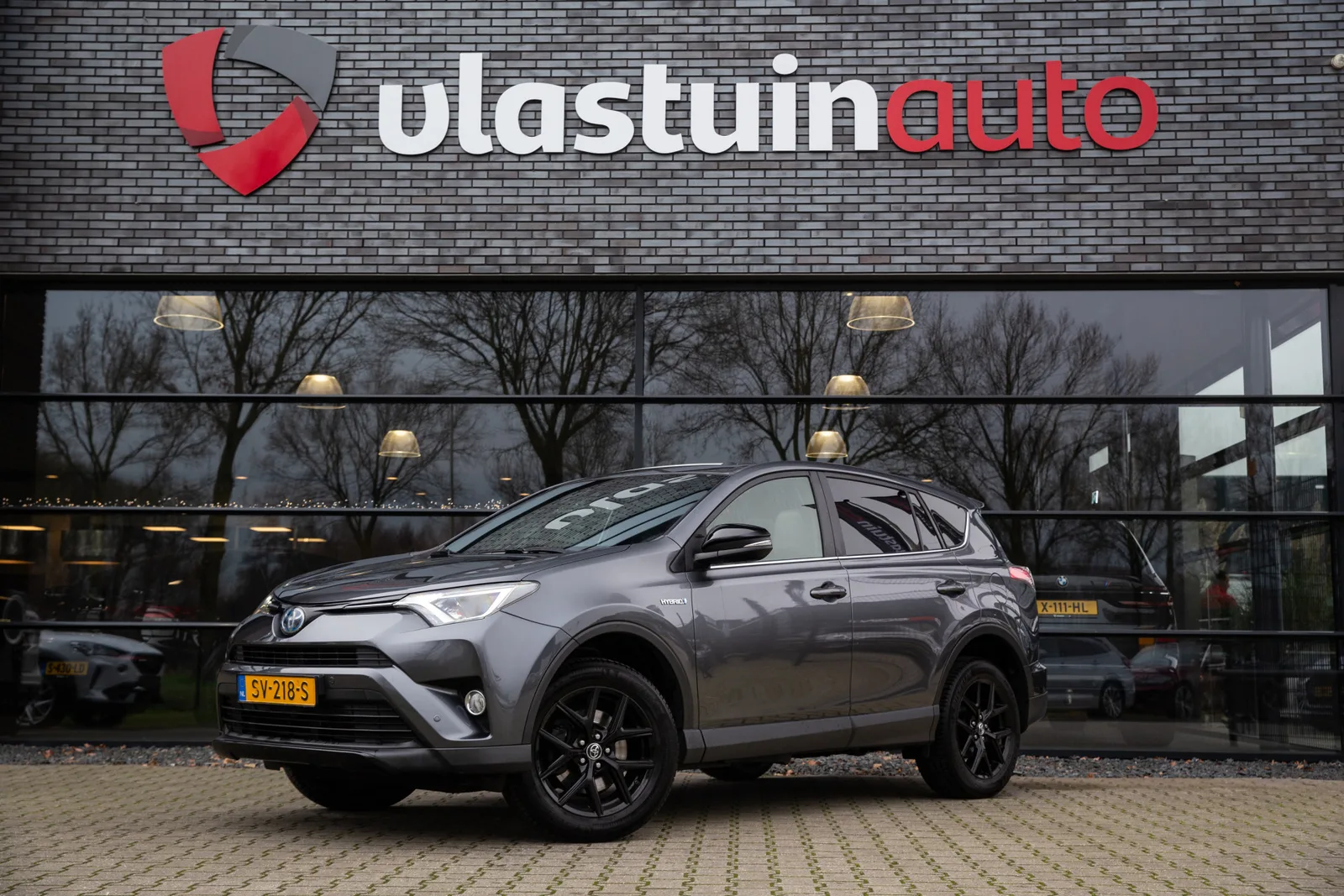 Toyota RAV4 (2018) — foto 1