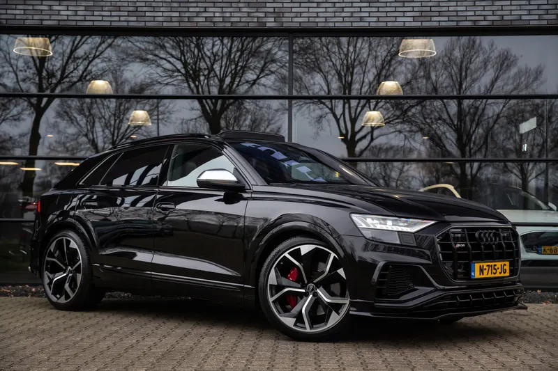 Audi SQ8 (2019)