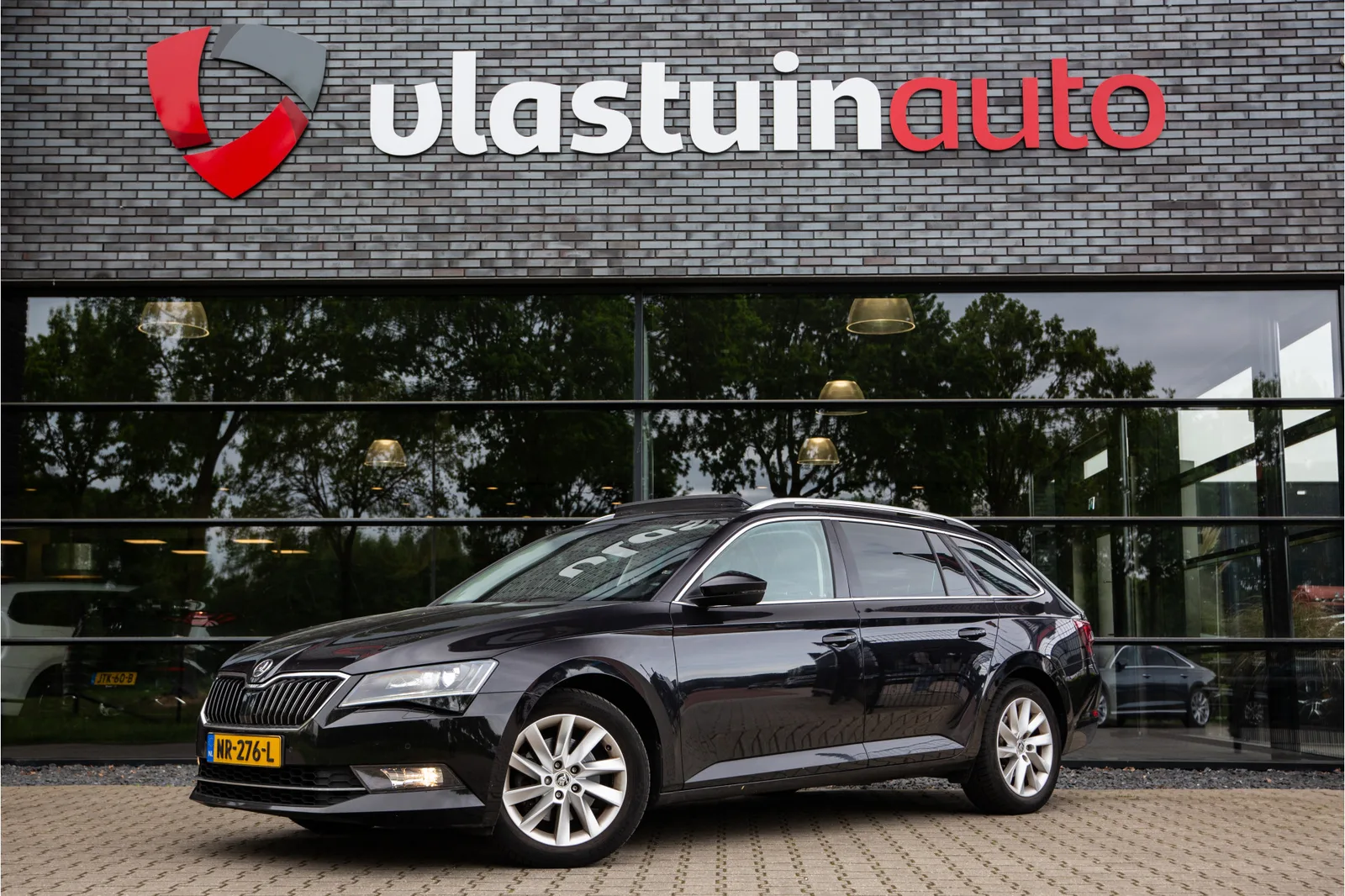 Škoda Superb (2017) — foto 1