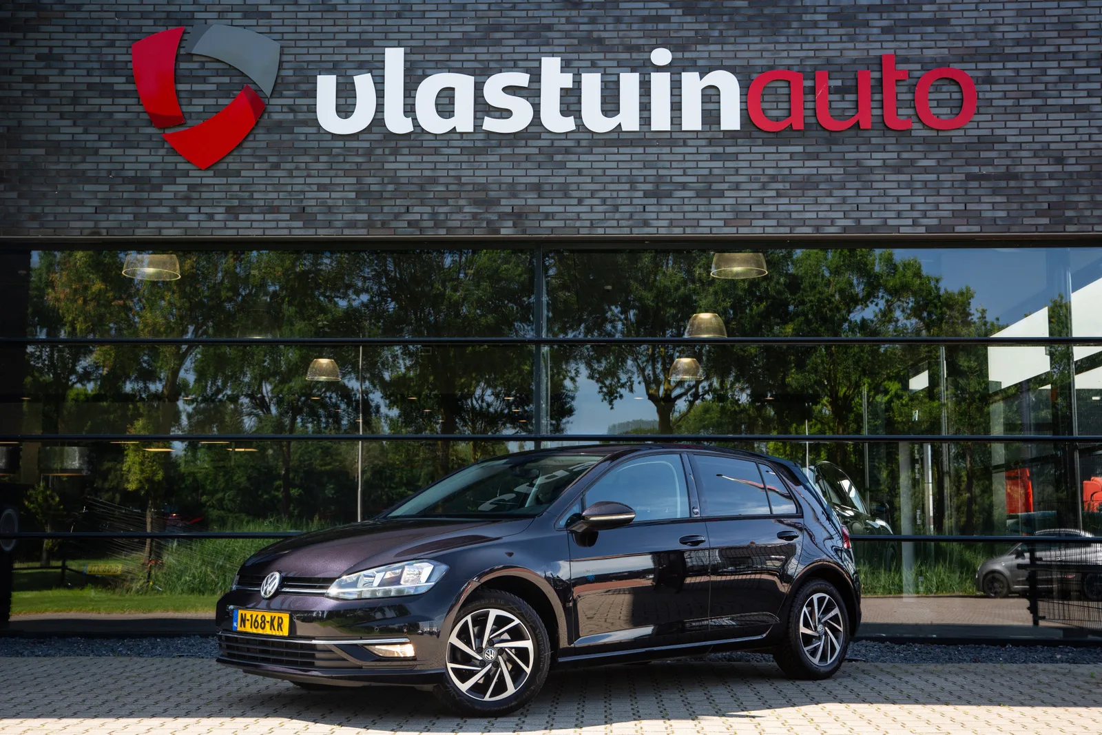 Volkswagen Golf (2018) — foto 1