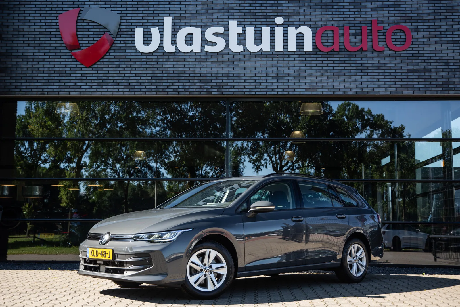 Volkswagen Golf (2025) — foto 1